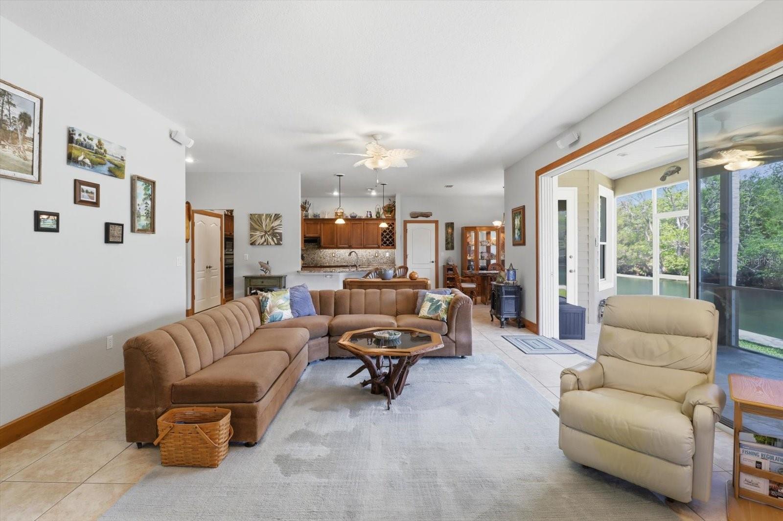 939 SE 3RD AVE, CRYSTAL RIVER, FL, 34429
