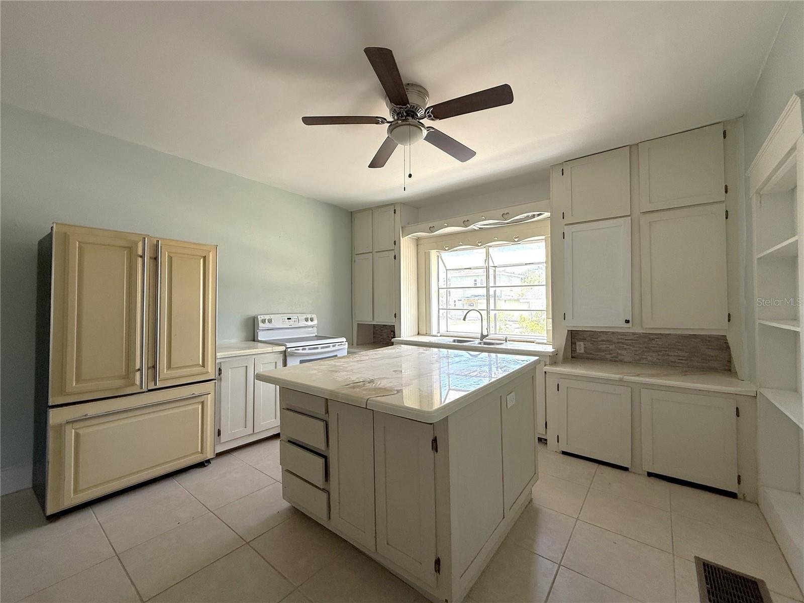 214 W WHIDDEN ST, ARCADIA, FL, 34266