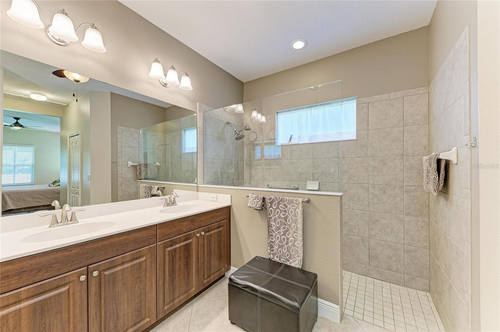 7750 RIDGELAKE CIR, BRADENTON, FL, 34203