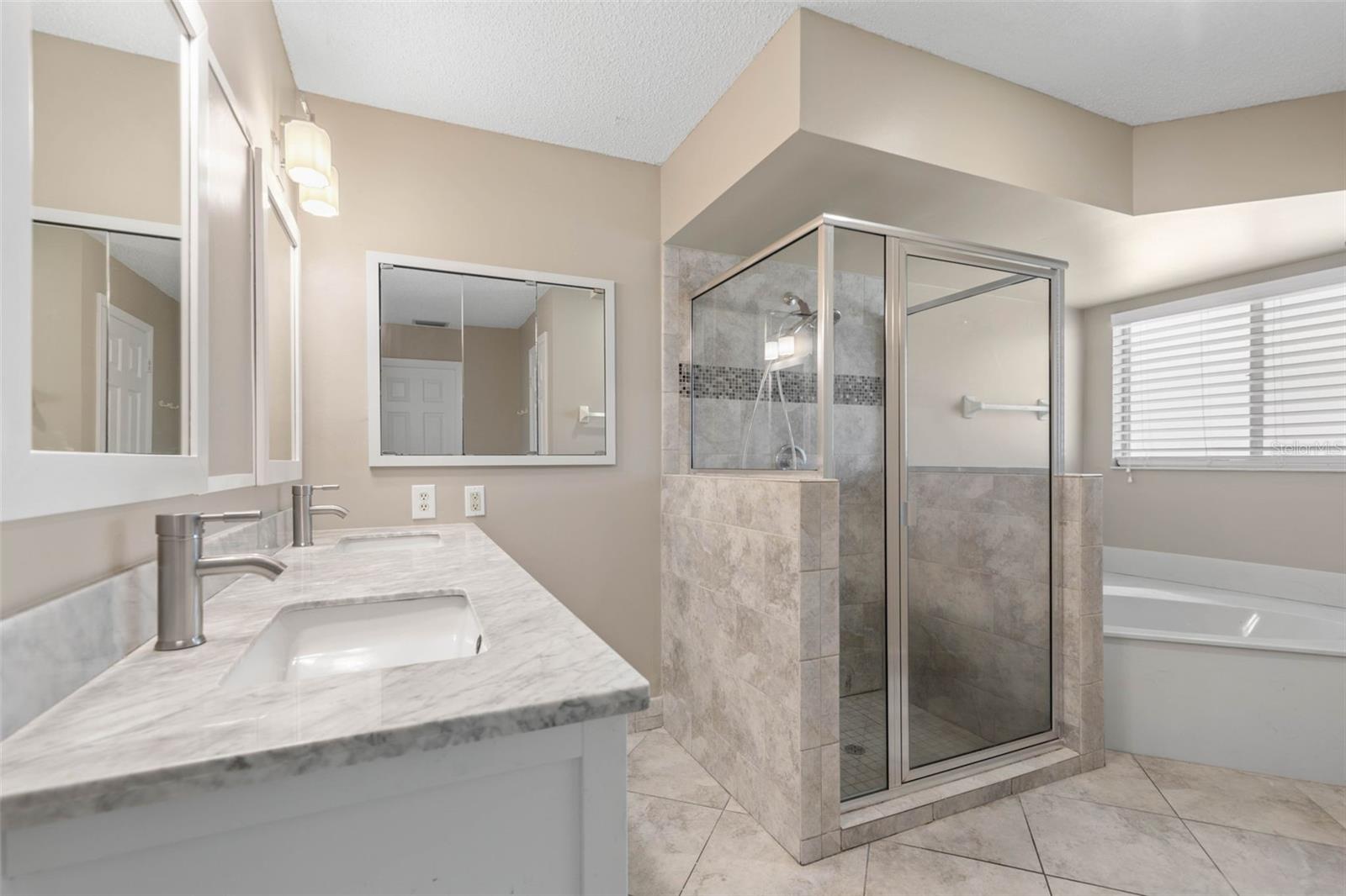 21 CRESCENT CT S, PALM COAST, FL, 32137