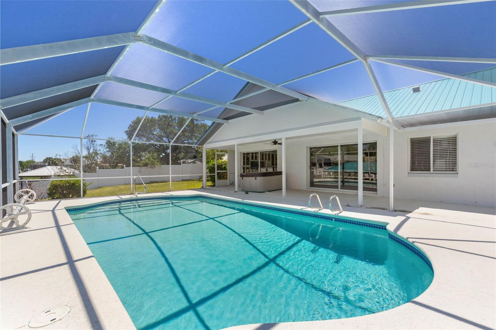 21 CRESCENT CT S, PALM COAST, FL, 32137
