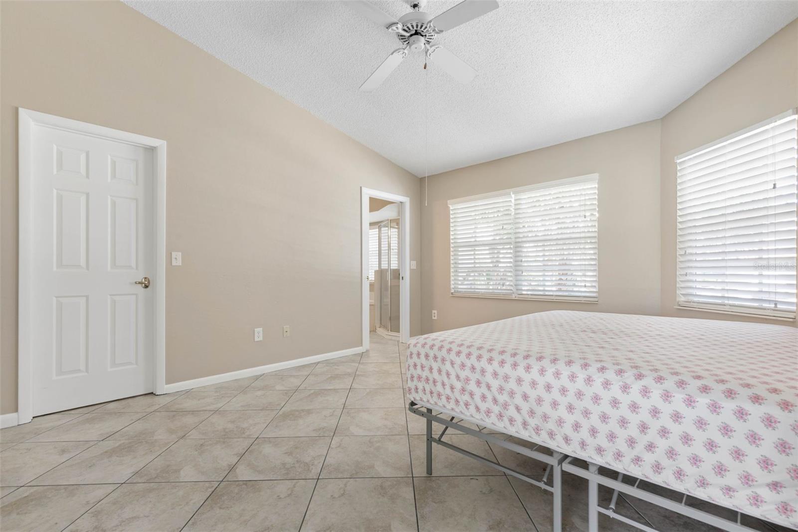 21 CRESCENT CT S, PALM COAST, FL, 32137