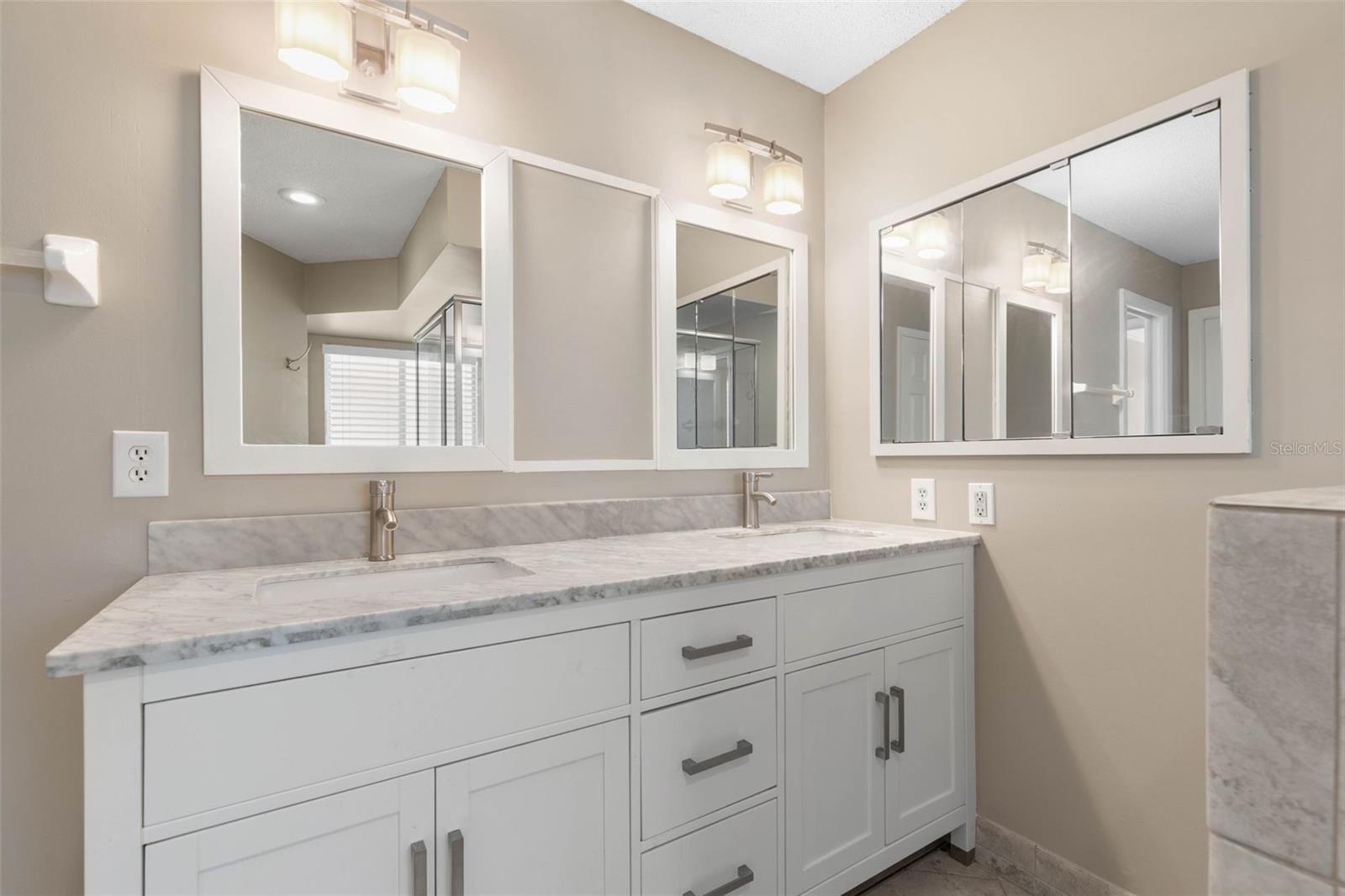 21 CRESCENT CT S, PALM COAST, FL, 32137