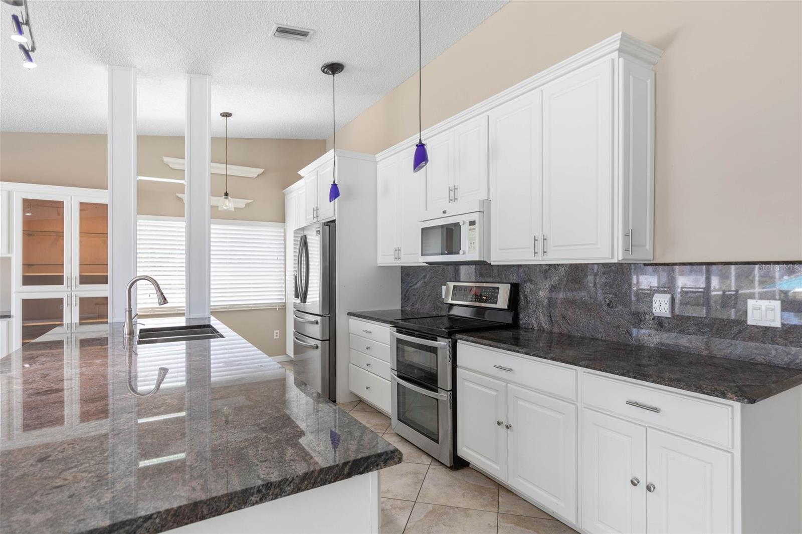 21 CRESCENT CT S, PALM COAST, FL, 32137