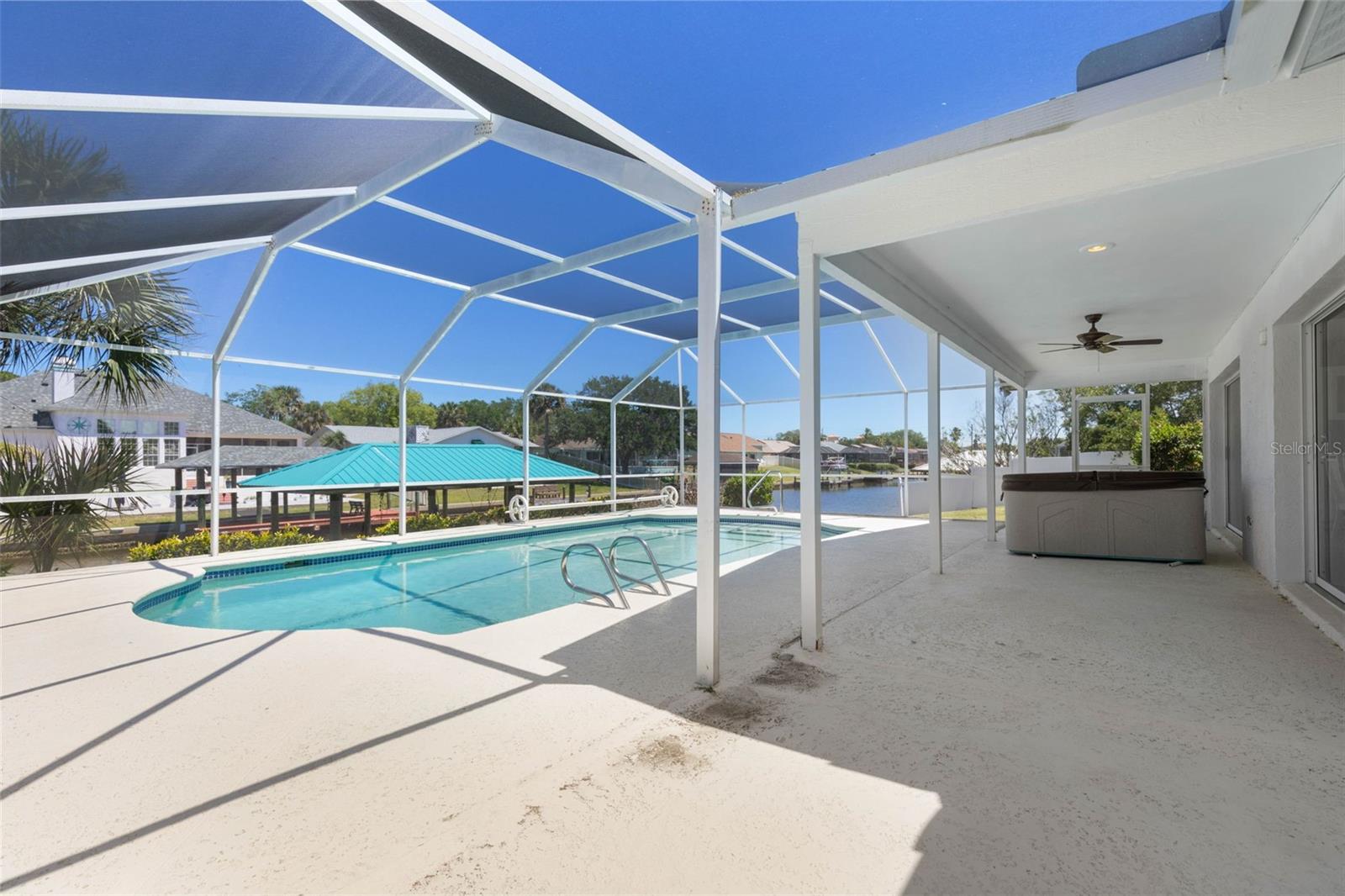 21 CRESCENT CT S, PALM COAST, FL, 32137