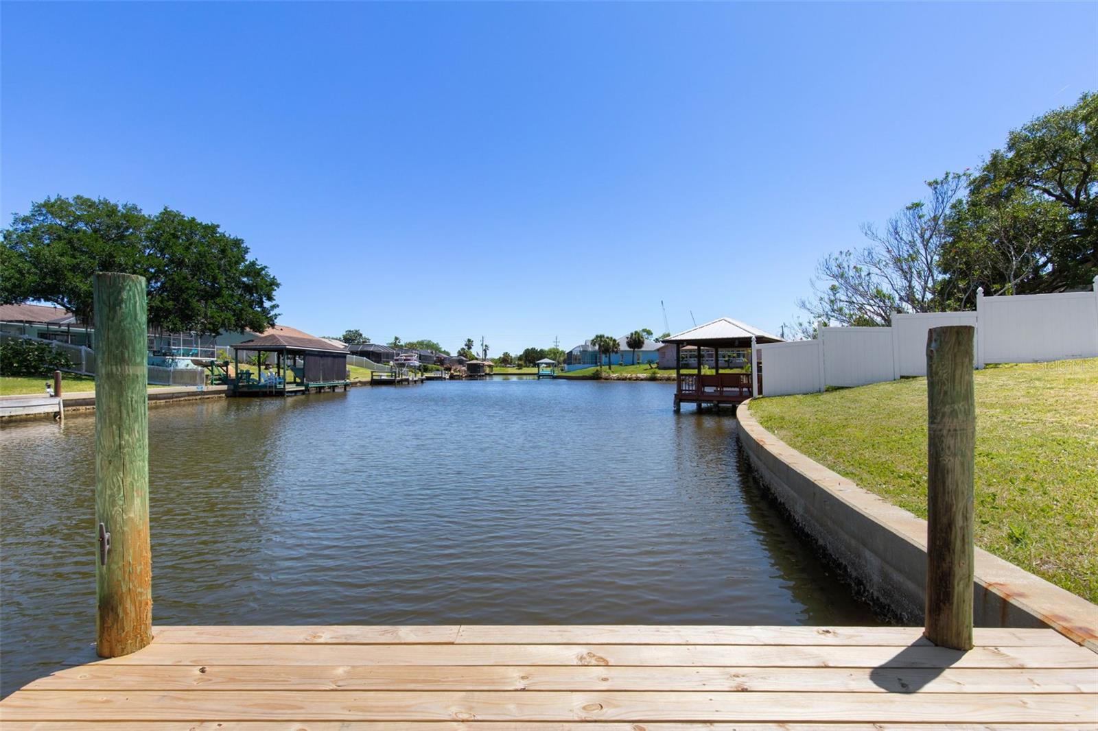 21 CRESCENT CT S, PALM COAST, FL, 32137