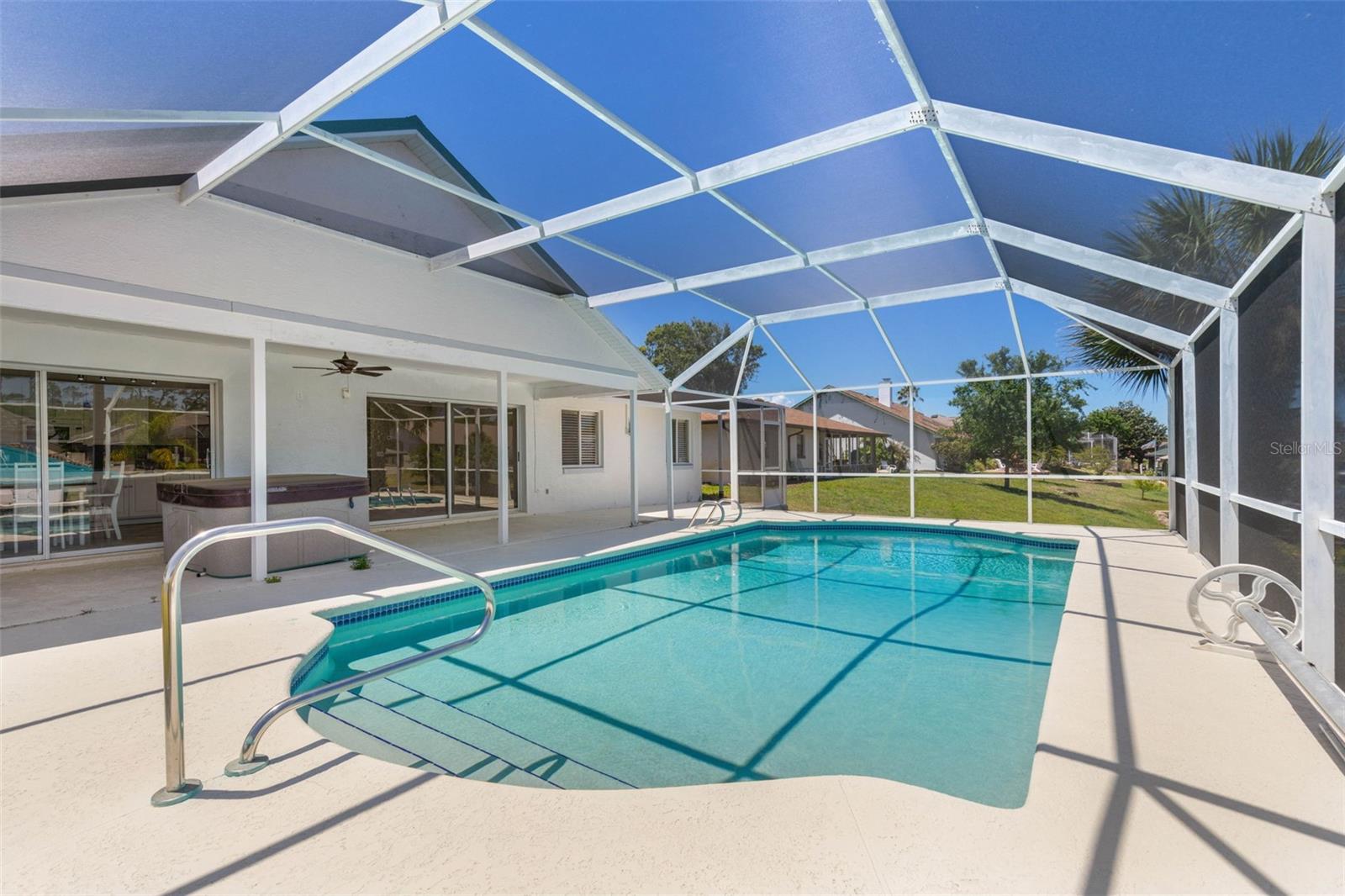 21 CRESCENT CT S, PALM COAST, FL, 32137