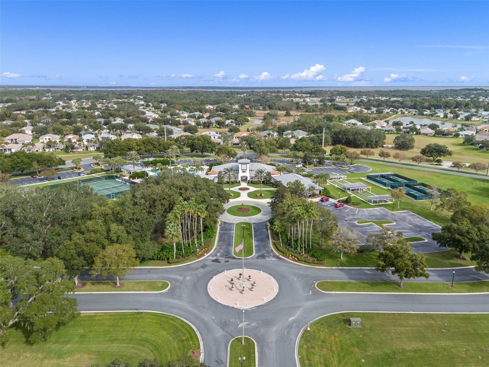 27111 NOSTALGIA DR, LEESBURG, FL, 34748