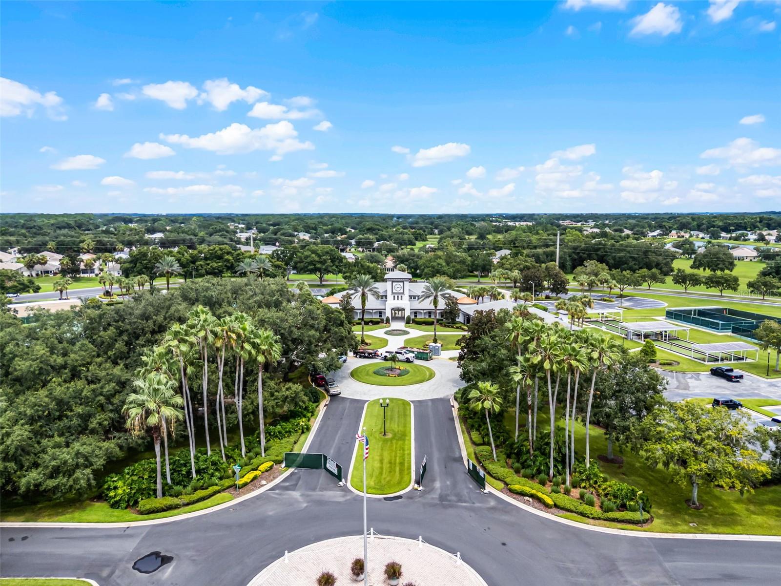 27111 NOSTALGIA DR, LEESBURG, FL, 34748
