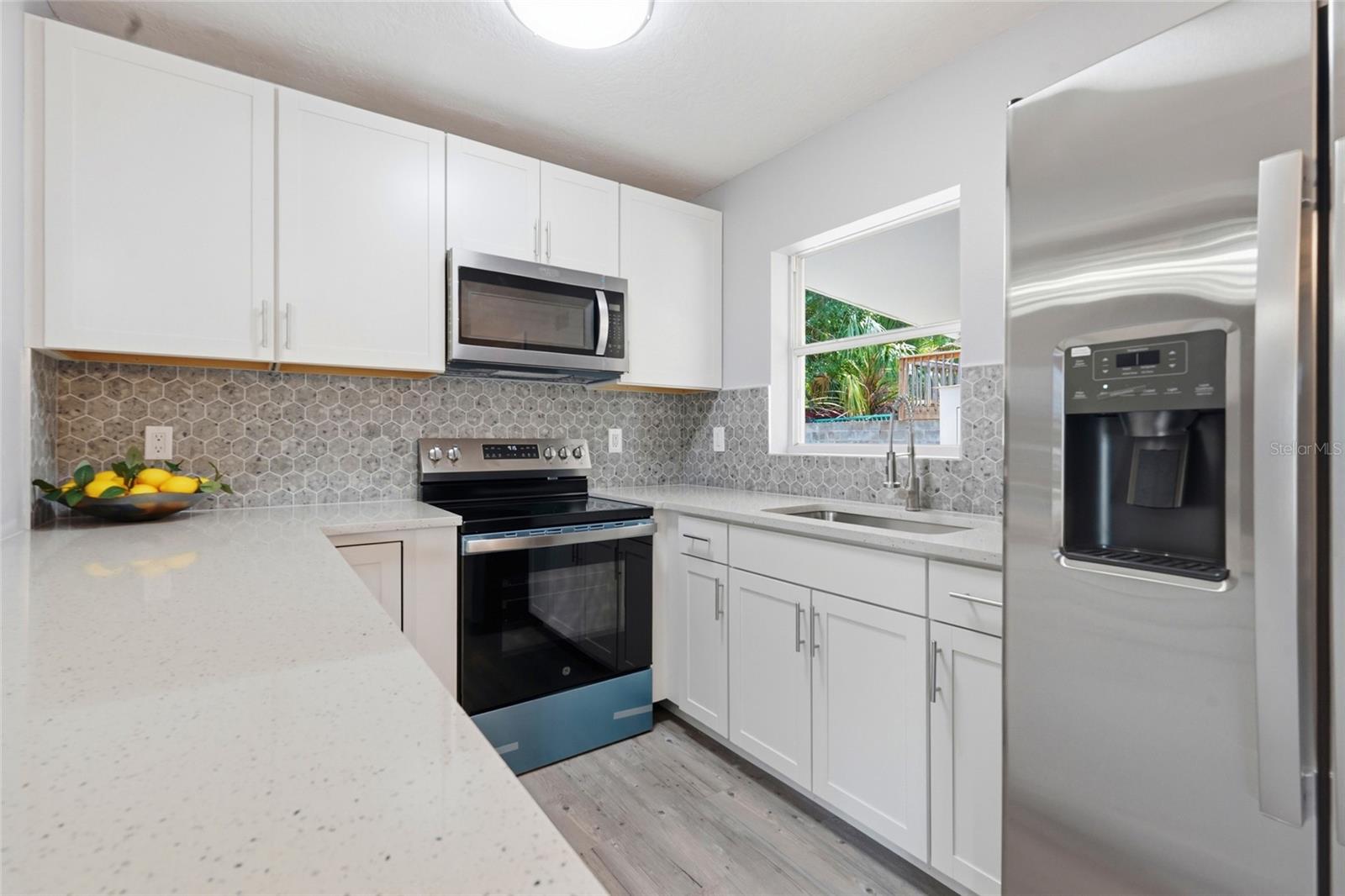 2827 22ND ST W, BRADENTON, FL, 34205