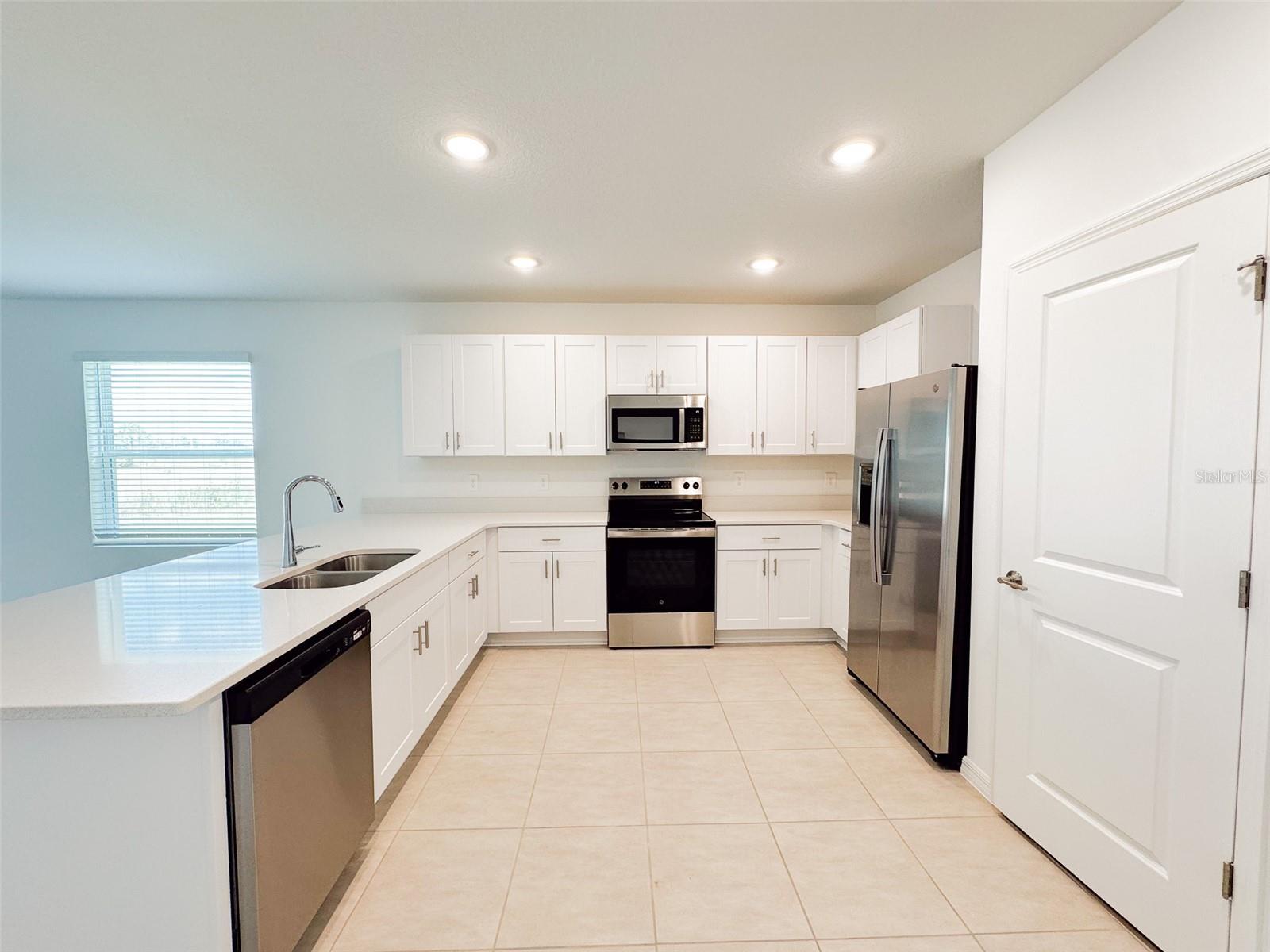 436 WAYLAND DR, HAINES CITY, FL, 33844