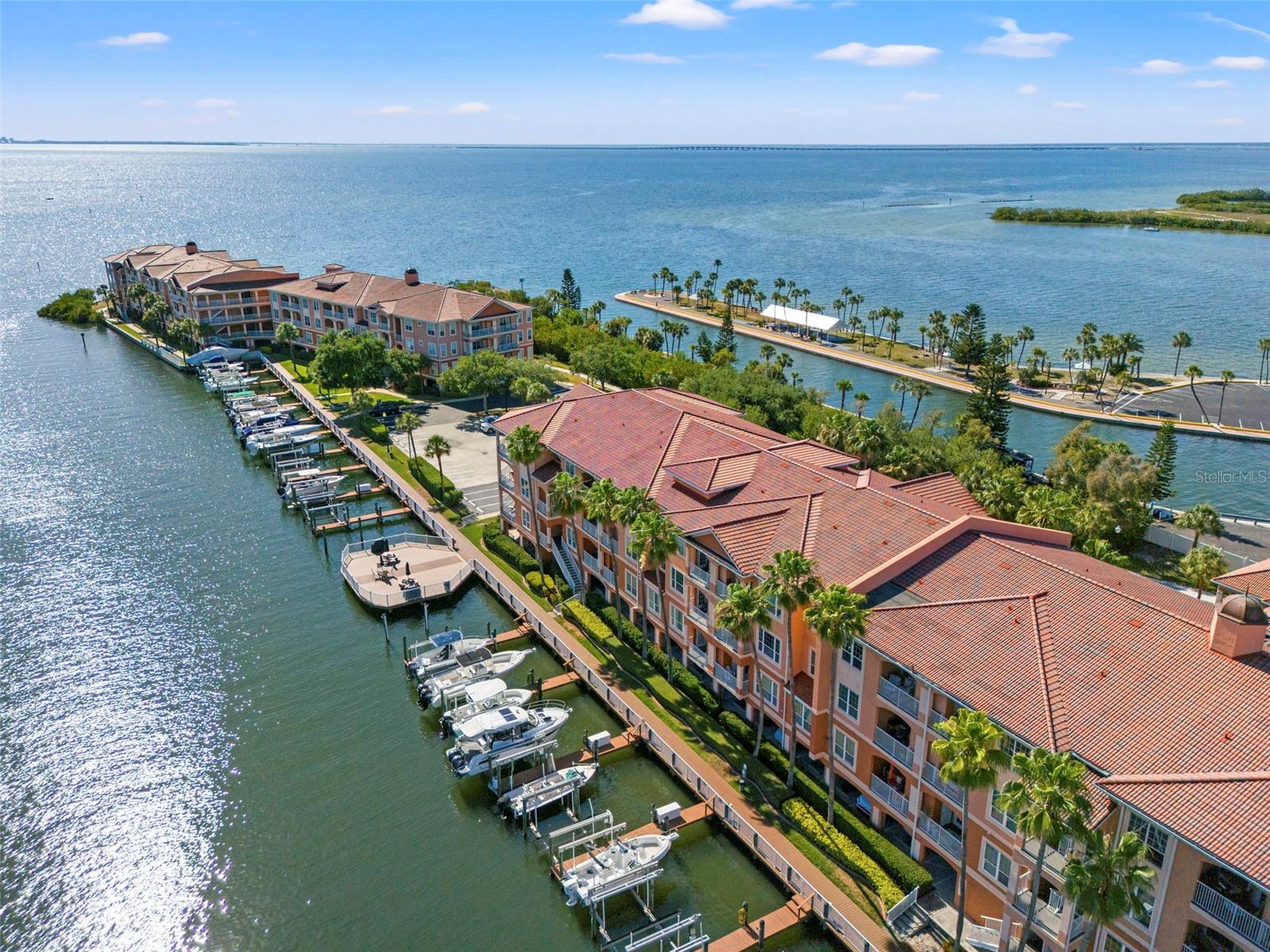 5000 CULBREATH KEY WAY #1-107, TAMPA, FL, 33611