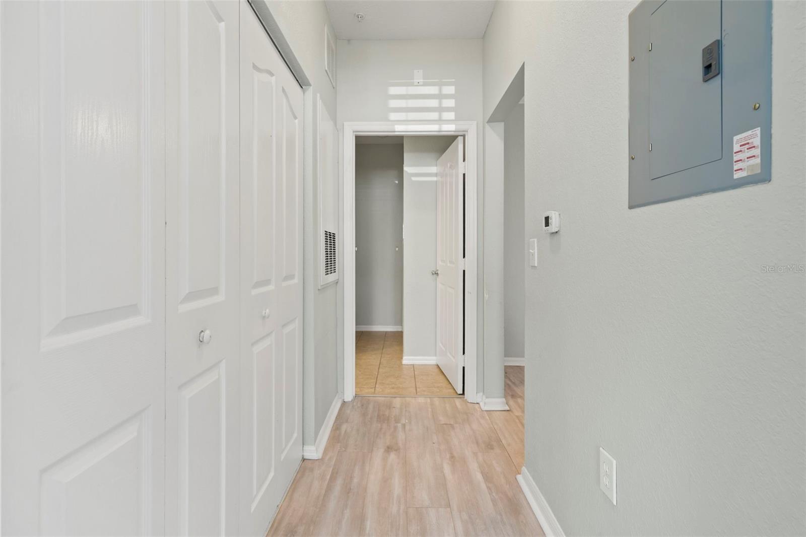 5000 CULBREATH KEY WAY #1-107, TAMPA, FL, 33611