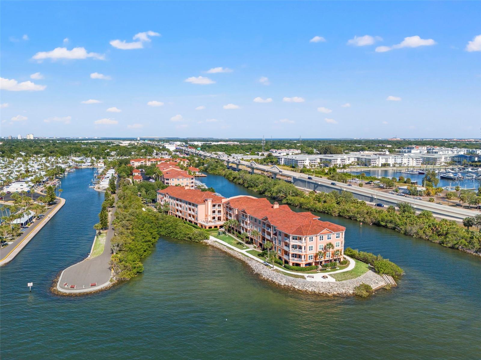 5000 CULBREATH KEY WAY #1-107, TAMPA, FL, 33611