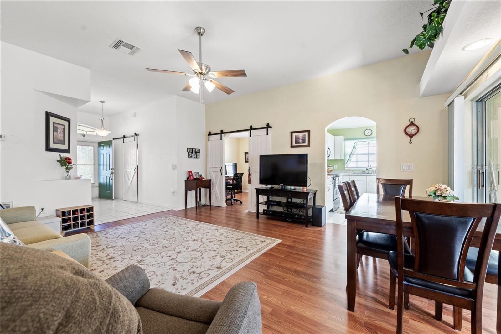 221 PRATHER DR, DAVENPORT, FL, 33837