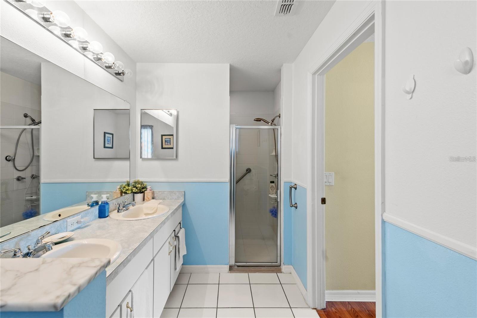 221 PRATHER DR, DAVENPORT, FL, 33837