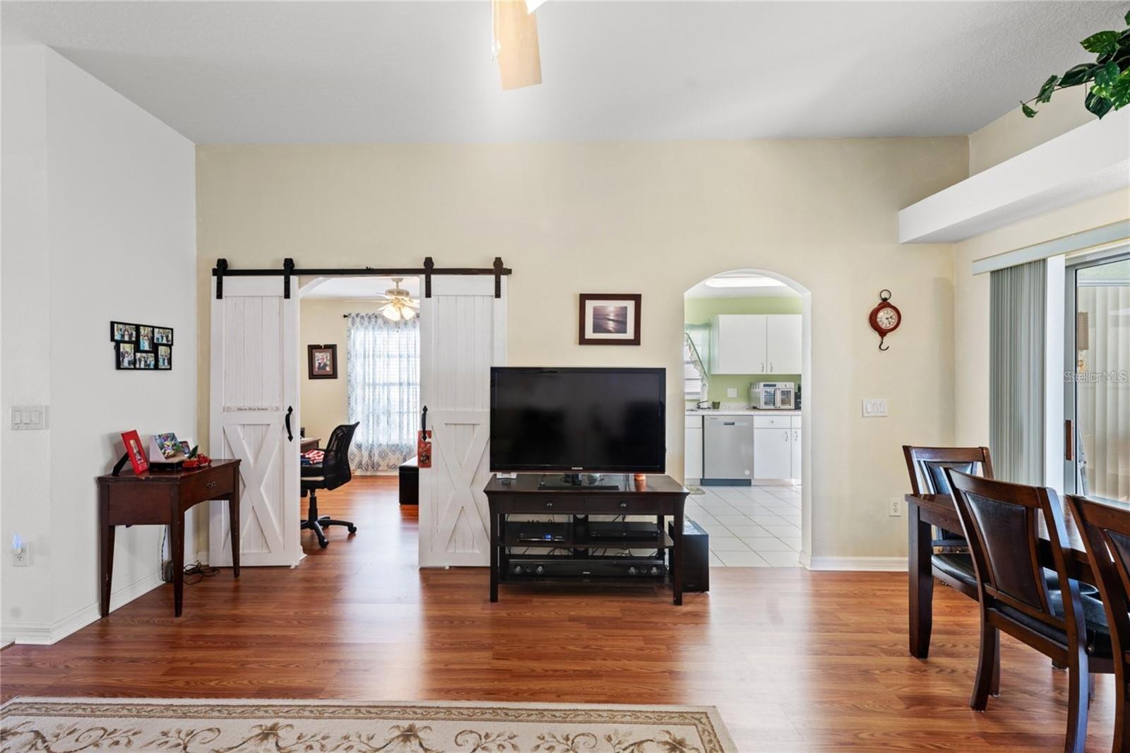 221 PRATHER DR, DAVENPORT, FL, 33837