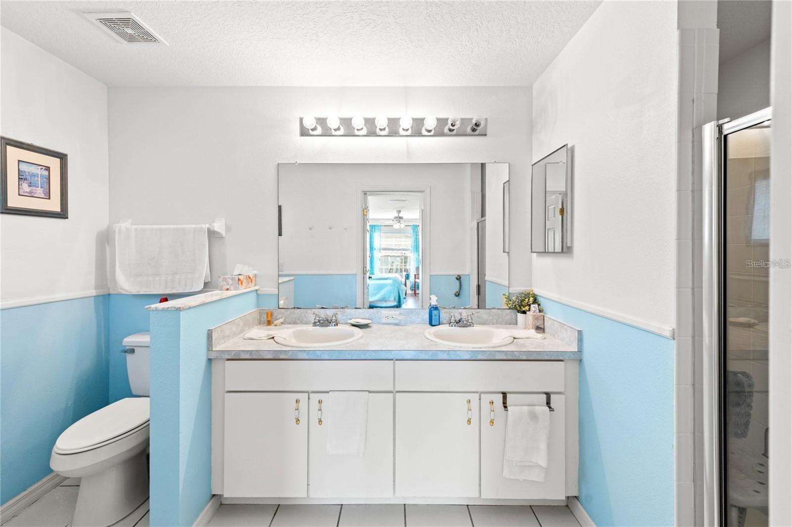 221 PRATHER DR, DAVENPORT, FL, 33837