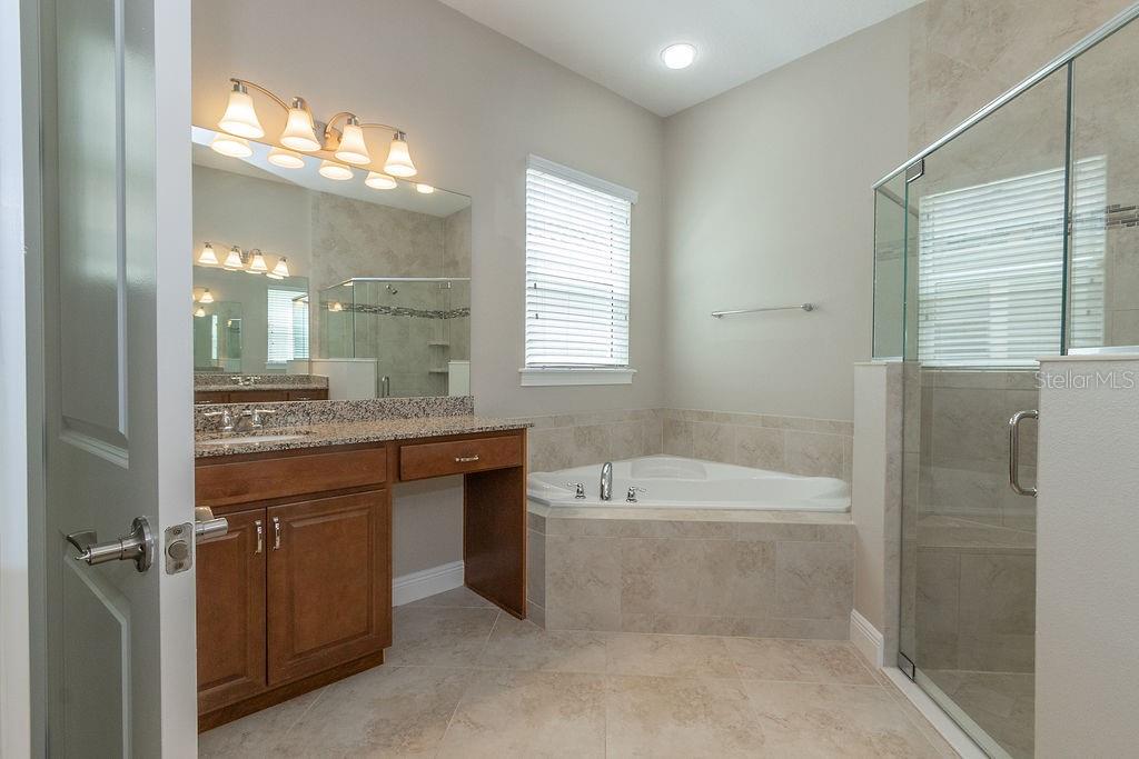 906 VICTORIA HILLS DR S, DELAND, FL, 32724