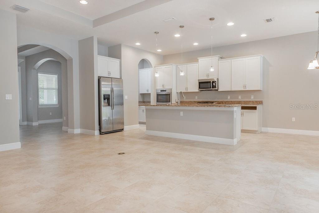 906 VICTORIA HILLS DR S, DELAND, FL, 32724