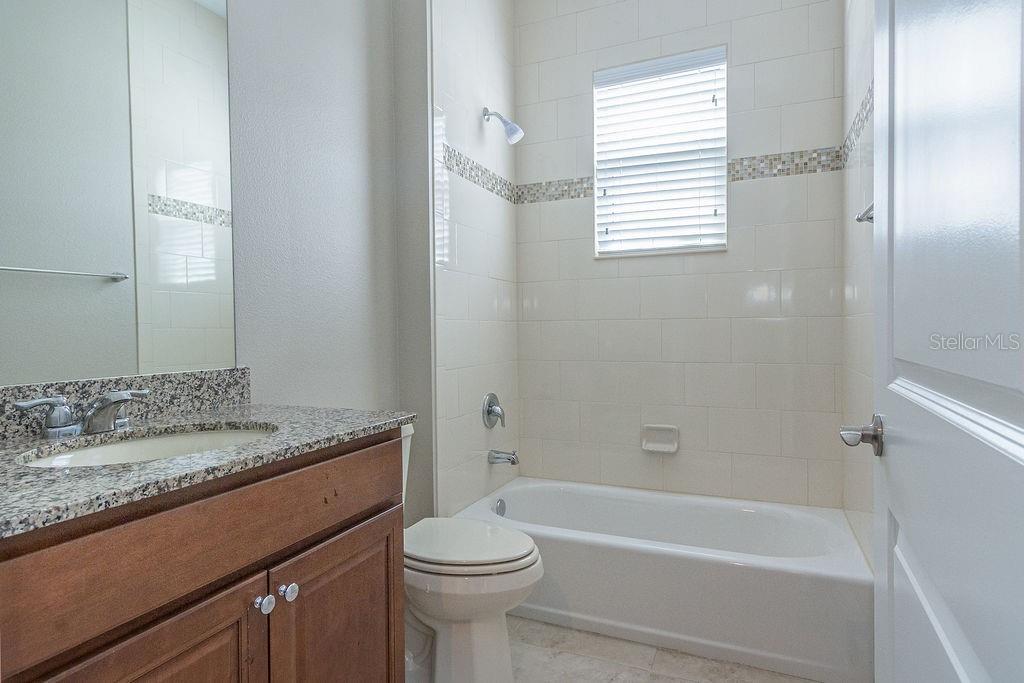 906 VICTORIA HILLS DR S, DELAND, FL, 32724