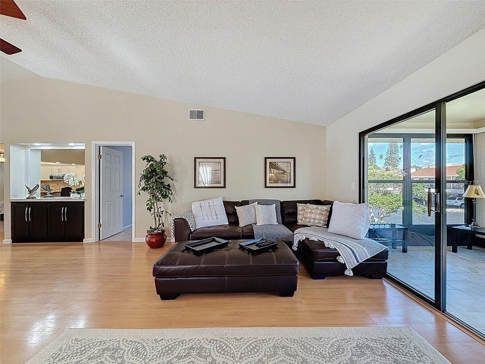 9981 EAGLES PT CIR #4, PORT RICHEY, FL, 34668