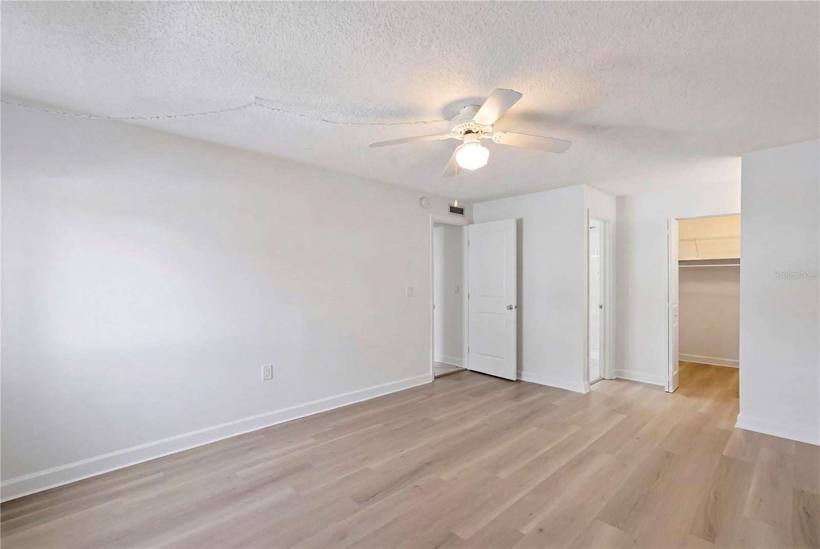 724 115 AVE N #2205, ST PETERSBURG, FL, 33716