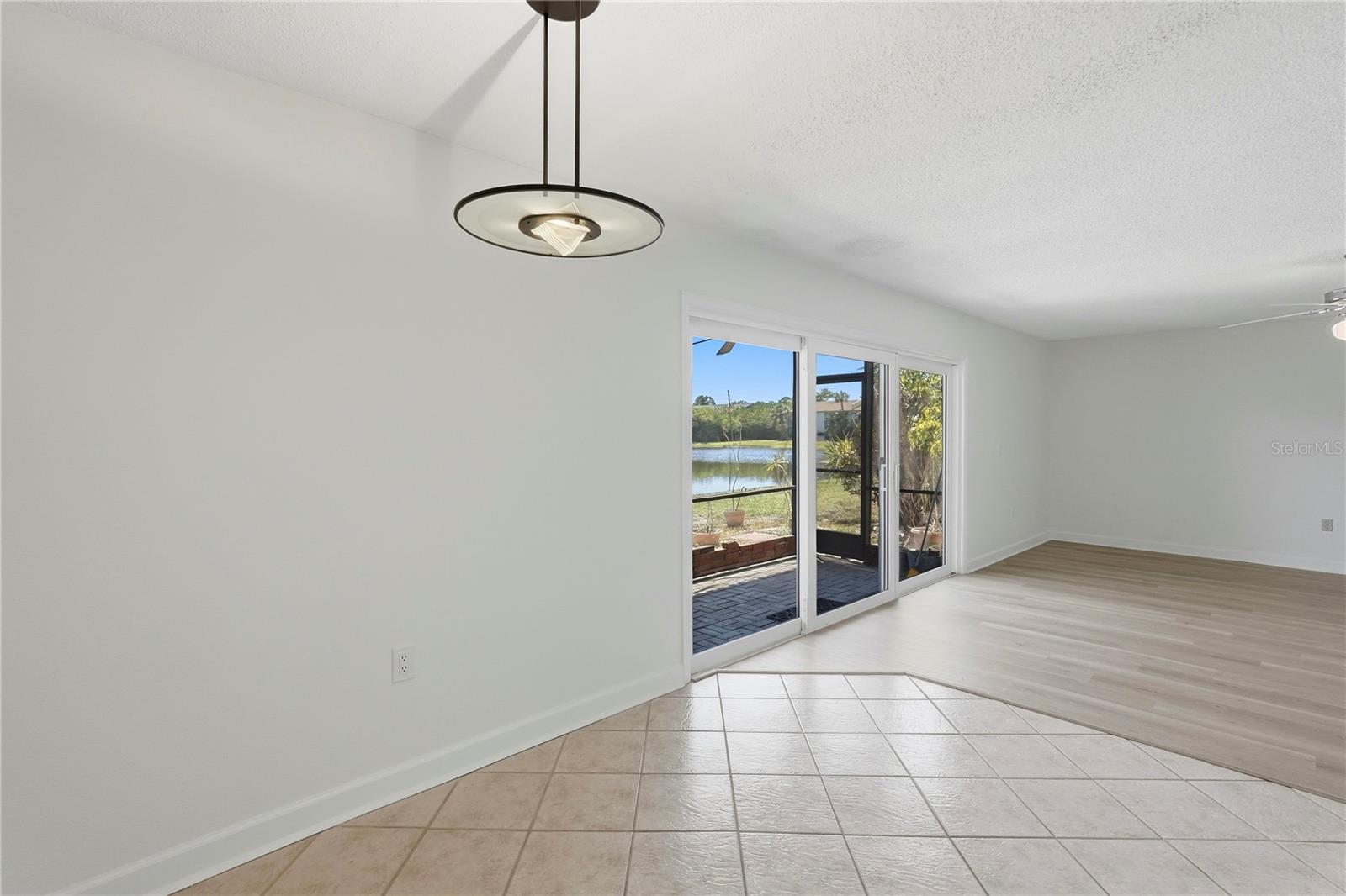 724 115 AVE N #2205, ST PETERSBURG, FL, 33716