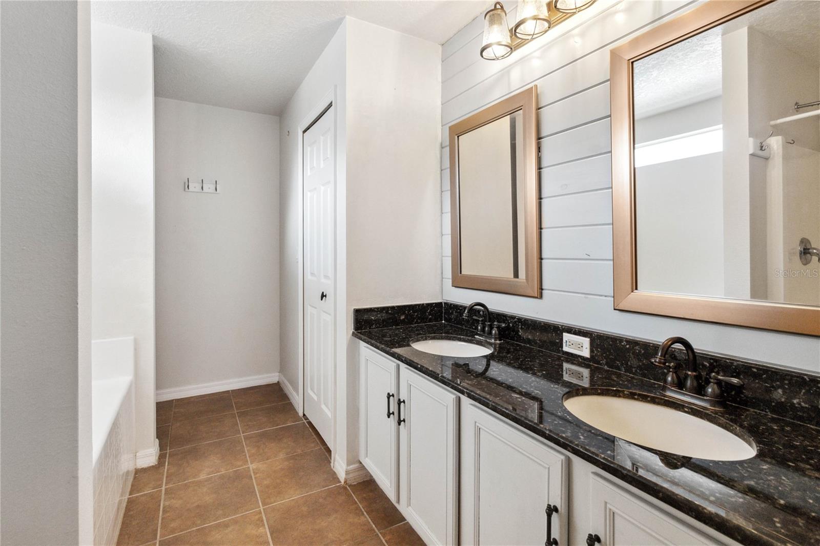 402 RIO GRANDE CT, KISSIMMEE, FL, 34759