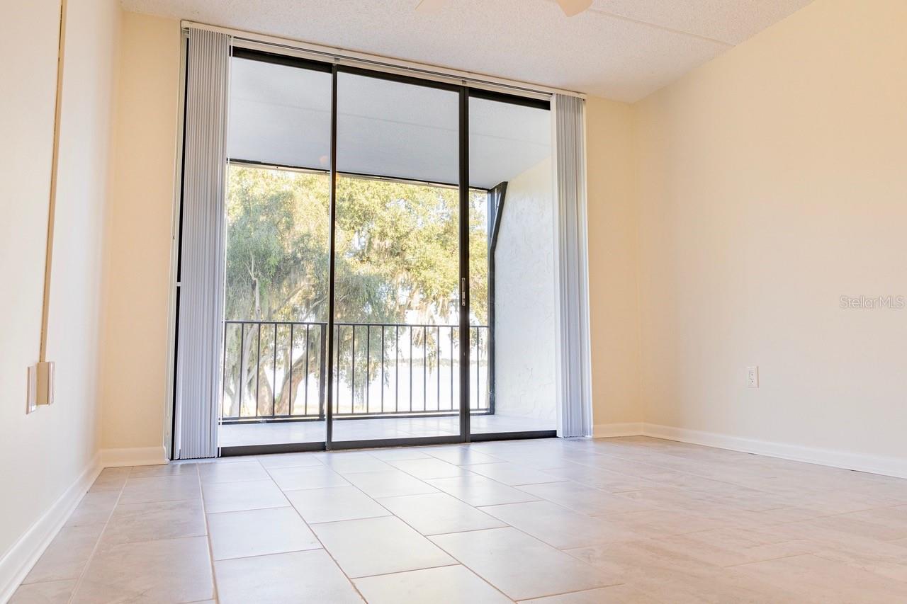 208 LAKE HOWARD DR NW #104, WINTER HAVEN, FL, 33880