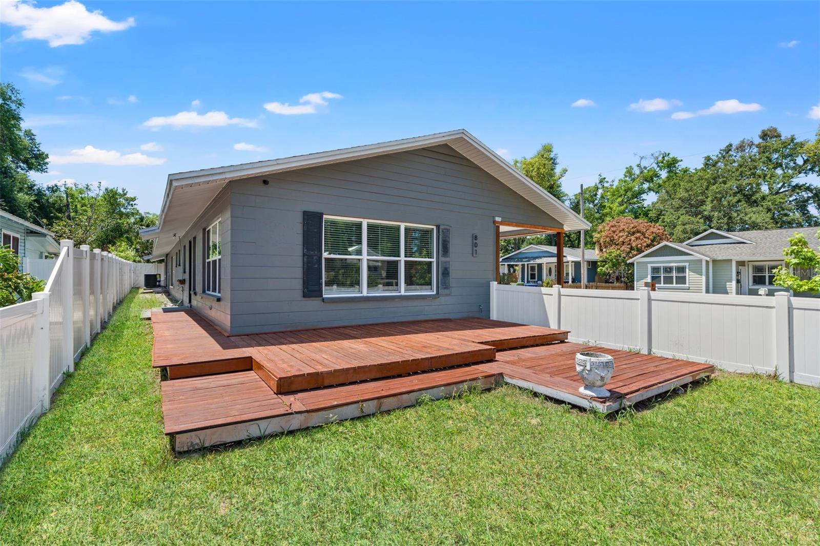 801 E HANLON ST, TAMPA, FL, 33604