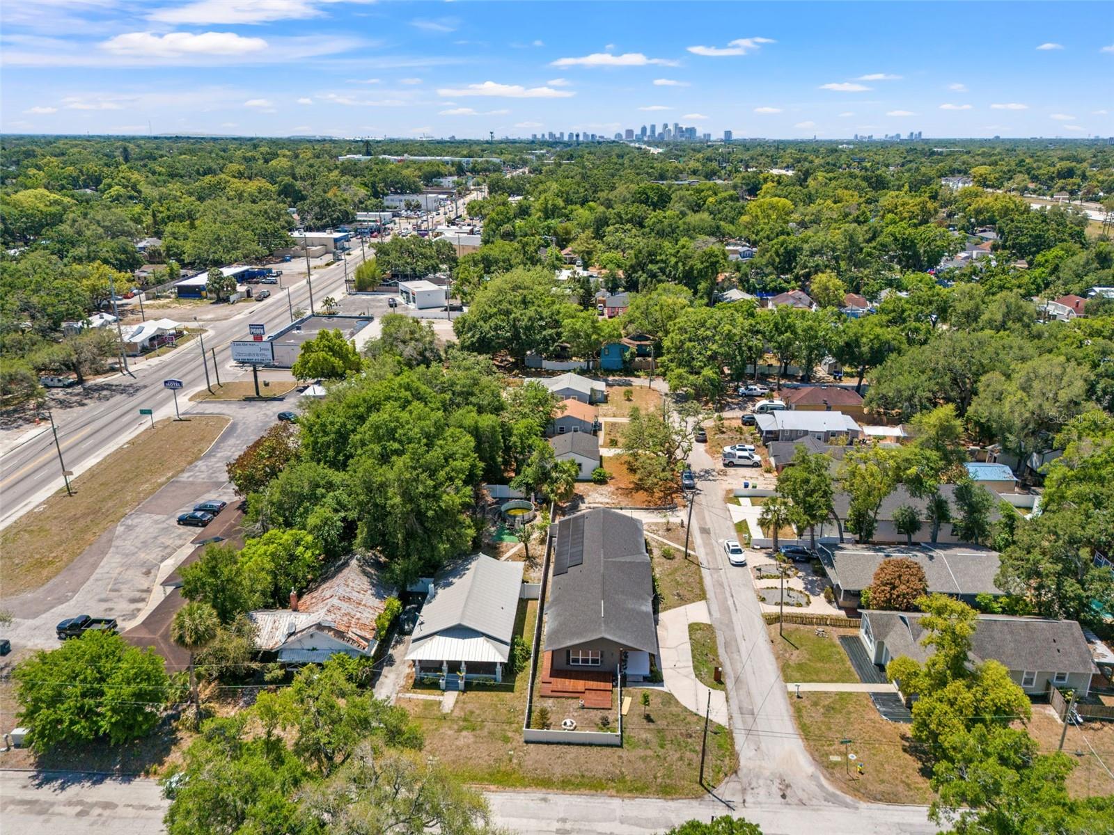 801 E HANLON ST, TAMPA, FL, 33604