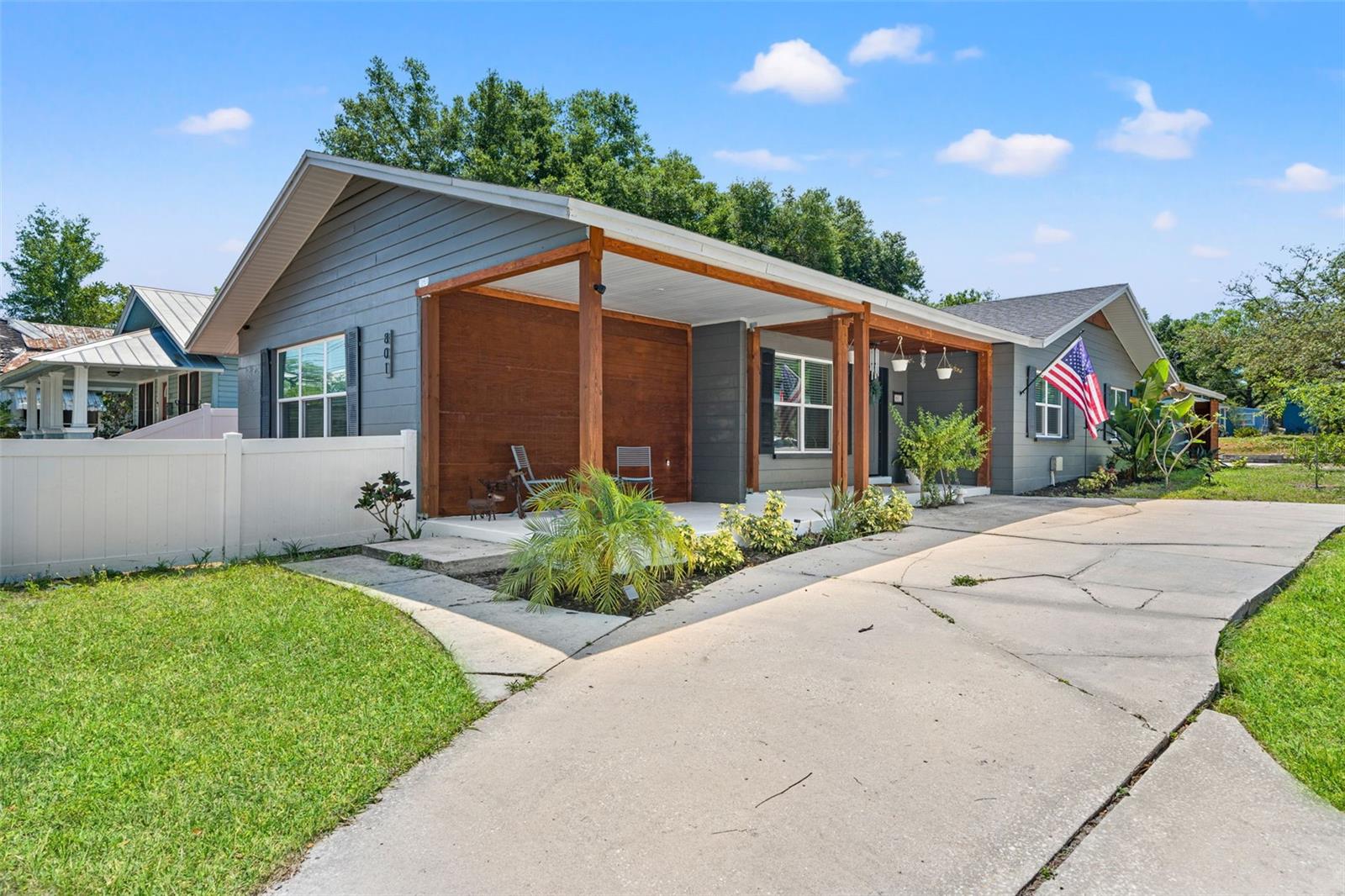 801 E HANLON ST, TAMPA, FL, 33604