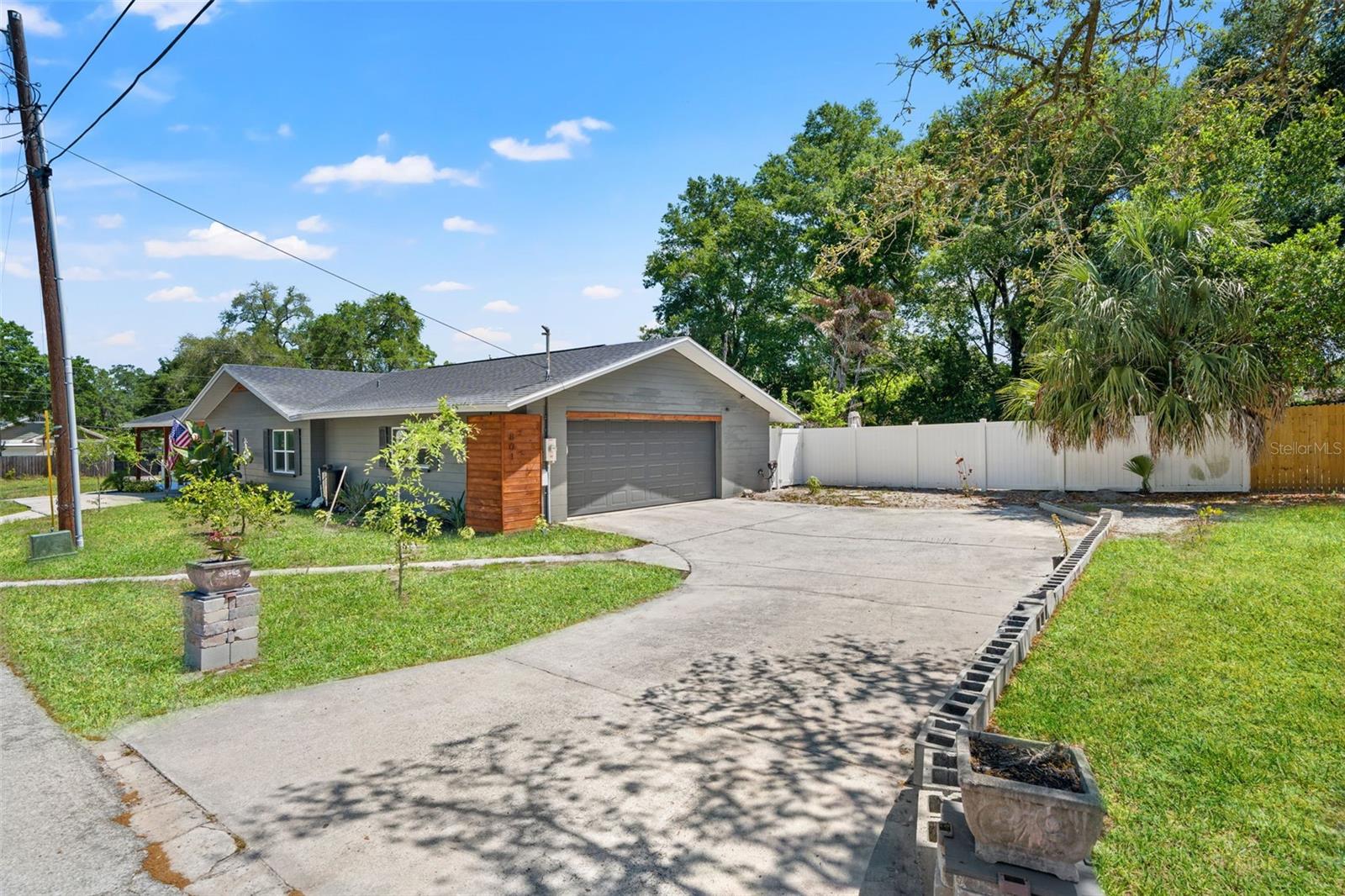 801 E HANLON ST, TAMPA, FL, 33604