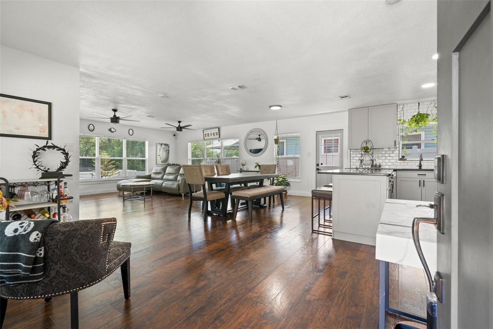 801 E HANLON ST, TAMPA, FL, 33604