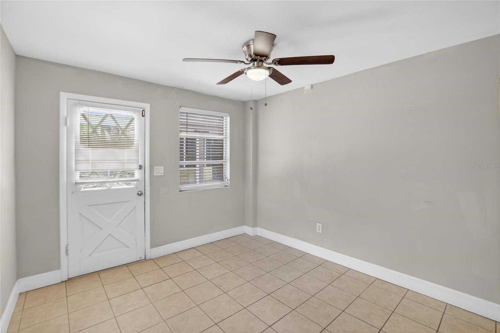 3301 W WOODLAWN AVE #2, TAMPA, FL, 33607