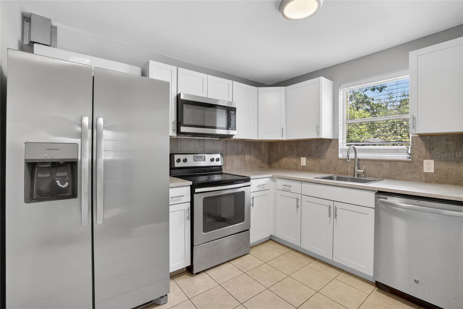 3301 W WOODLAWN AVE #2, TAMPA, FL, 33607