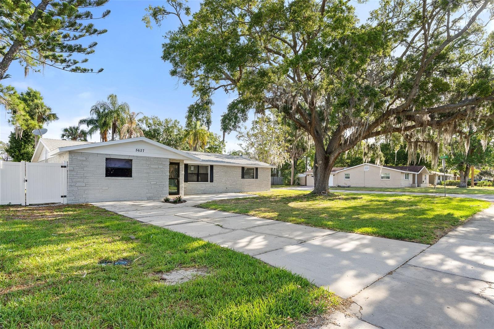 BAY PARK ESTATES, PORT RICHEY, FL, 34668