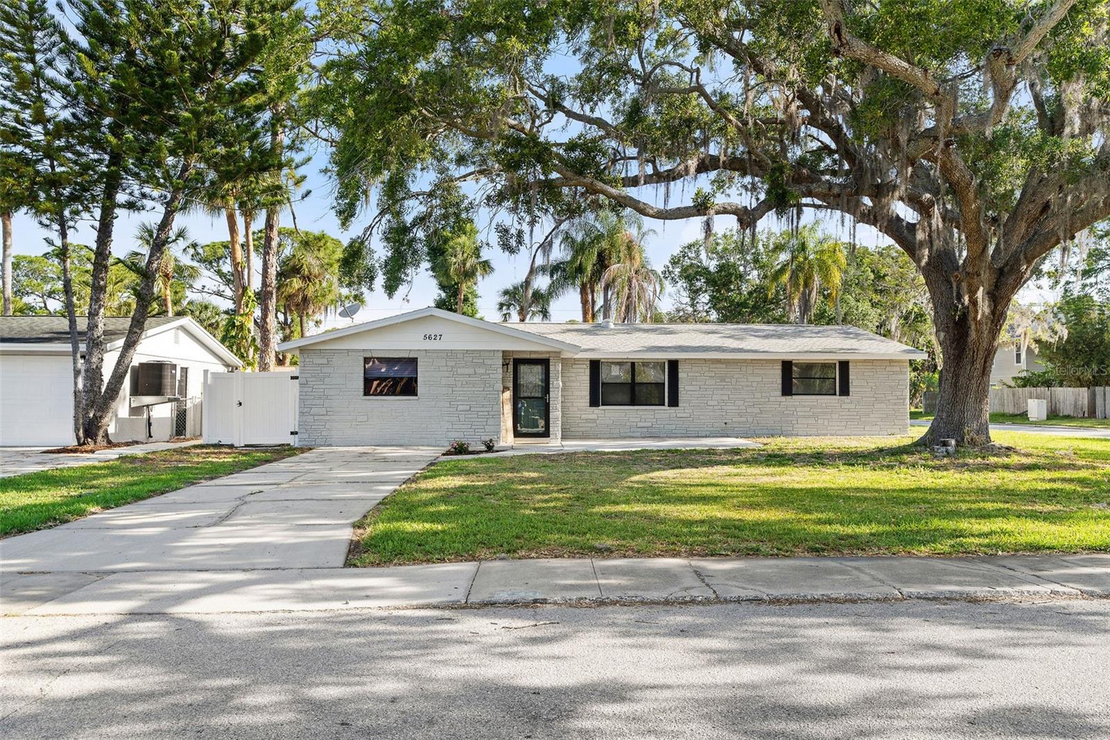 BAY PARK ESTATES, PORT RICHEY, FL, 34668