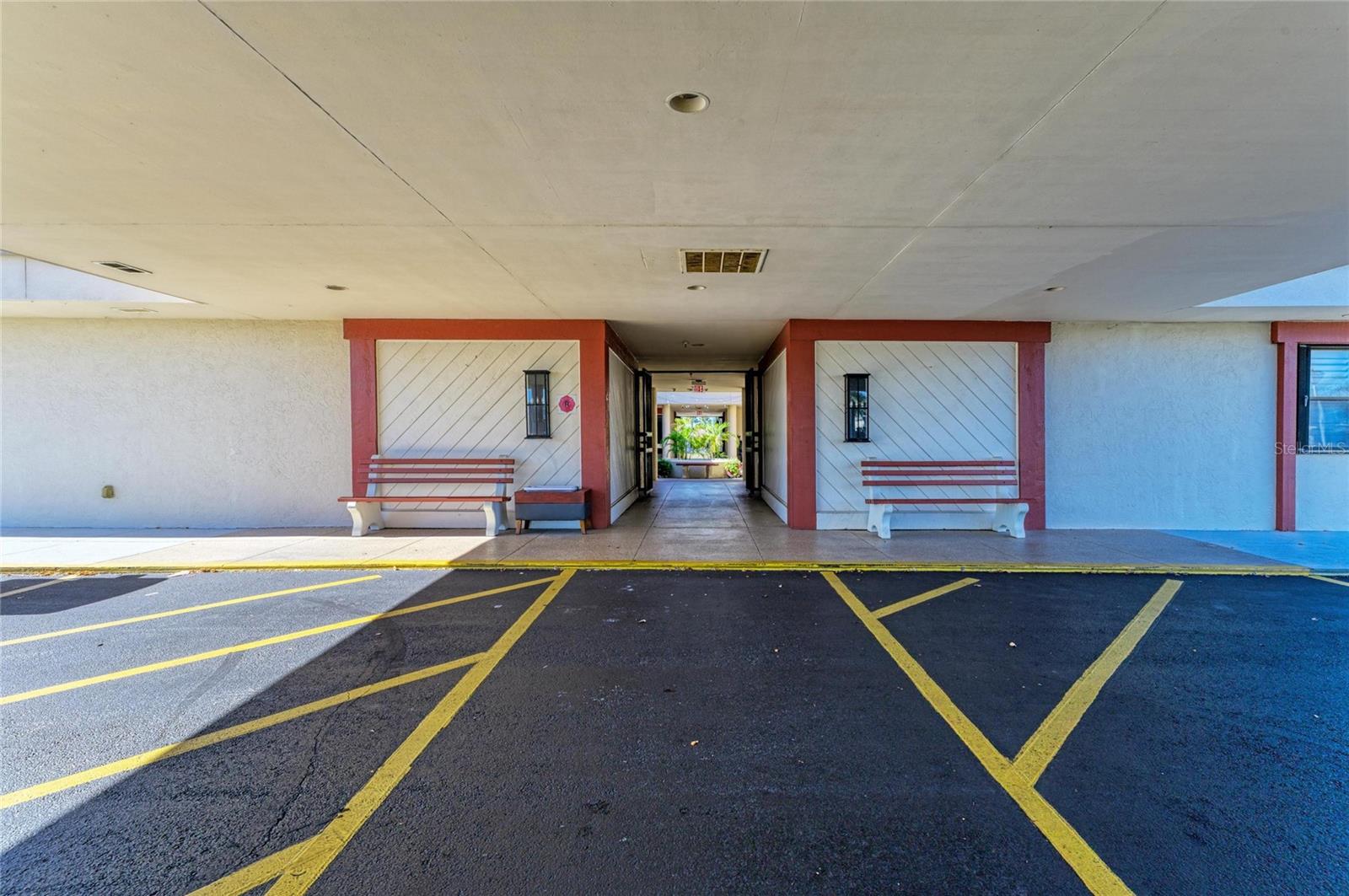 8 S BUENA VISTA AVE, ENGLEWOOD, FL, 34223