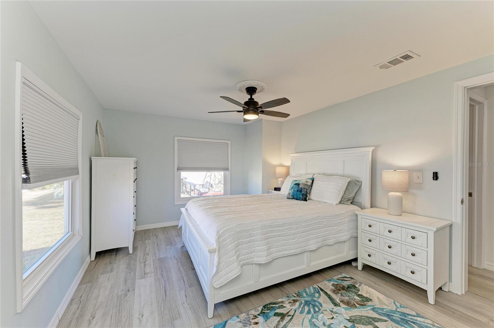 8 S BUENA VISTA AVE, ENGLEWOOD, FL, 34223