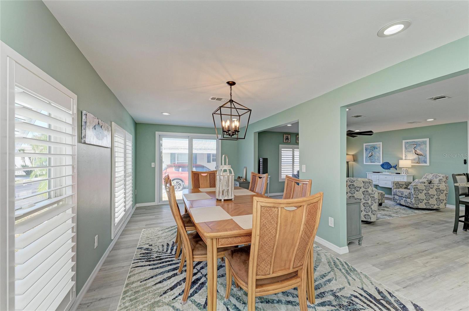 8 S BUENA VISTA AVE, ENGLEWOOD, FL, 34223