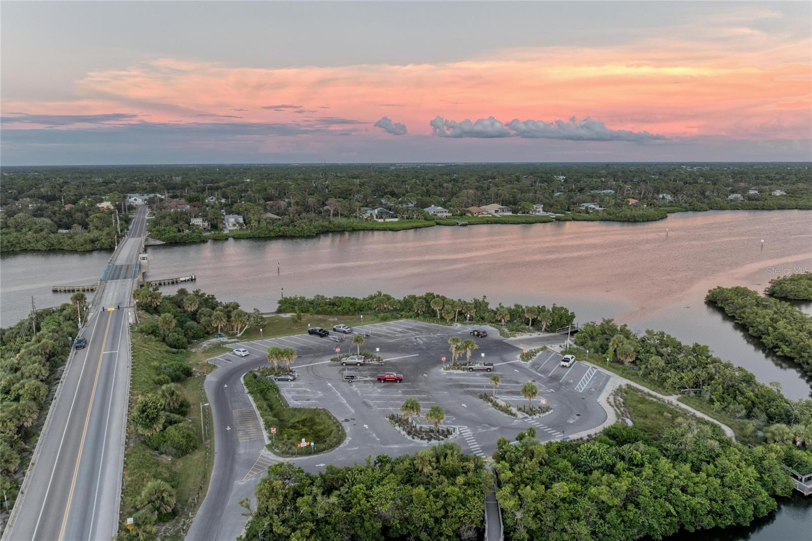 8 S BUENA VISTA AVE, ENGLEWOOD, FL, 34223