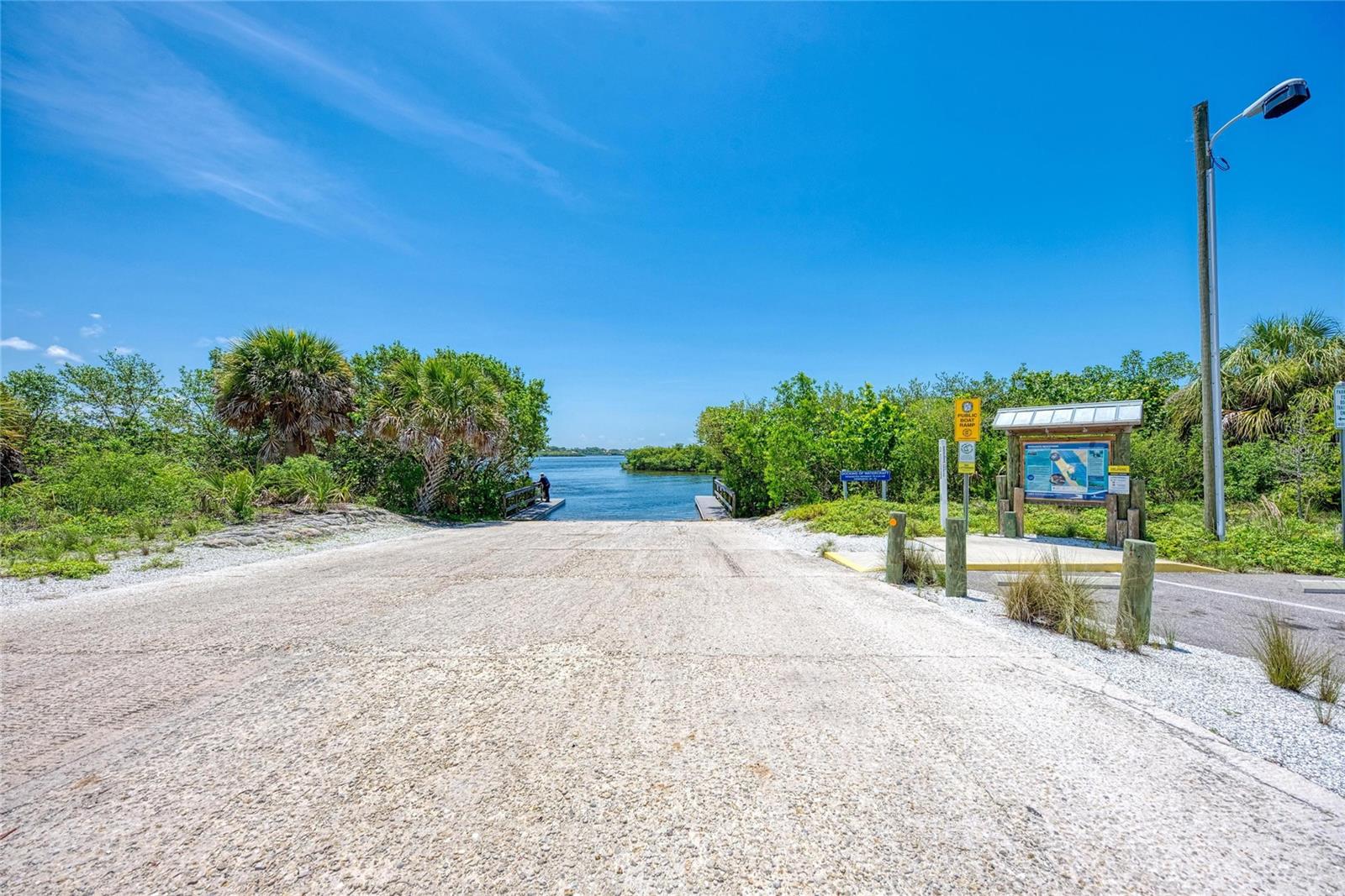8 S BUENA VISTA AVE, ENGLEWOOD, FL, 34223