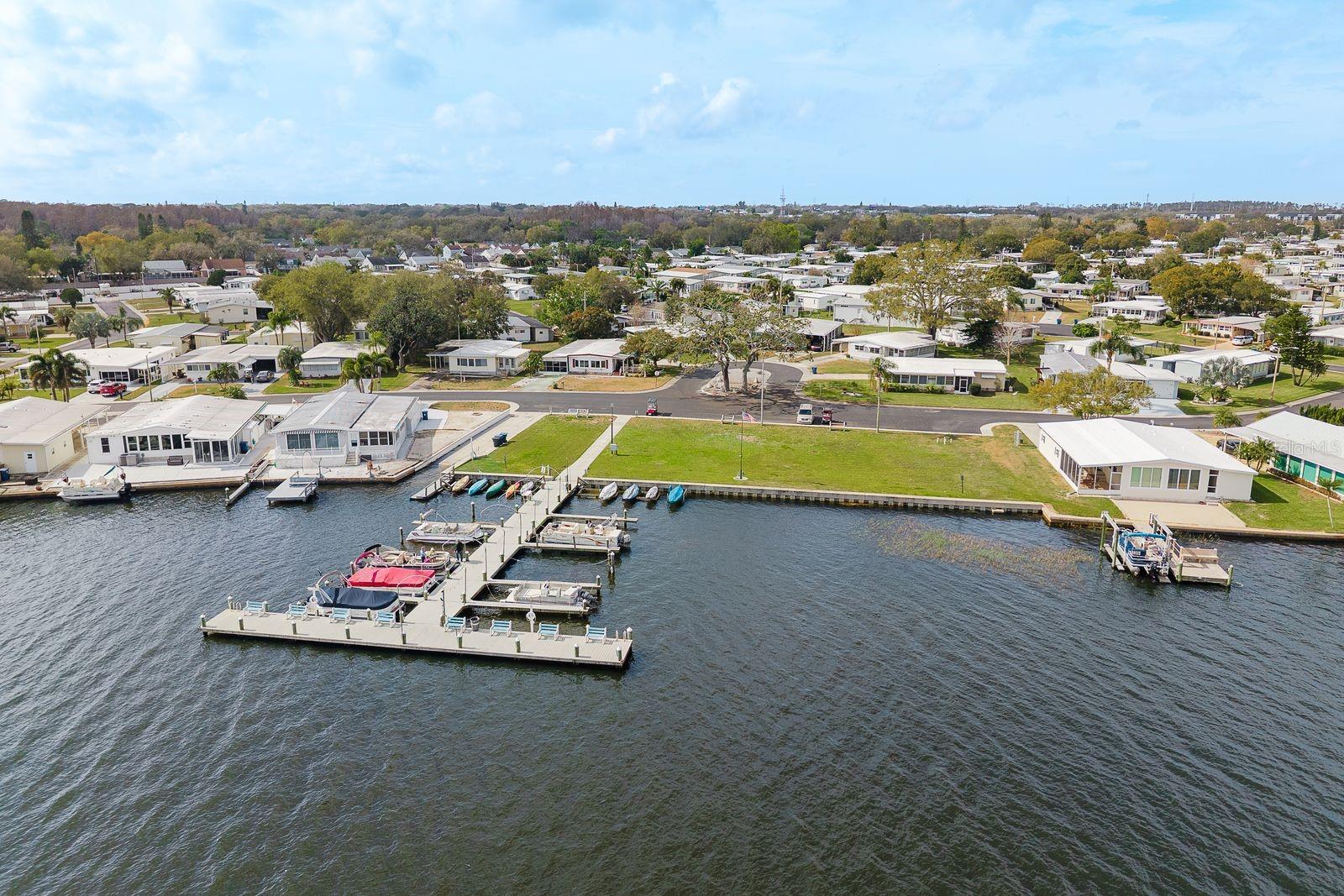 137 LAKE TARPON DR #18, PALM HARBOR, FL, 34684