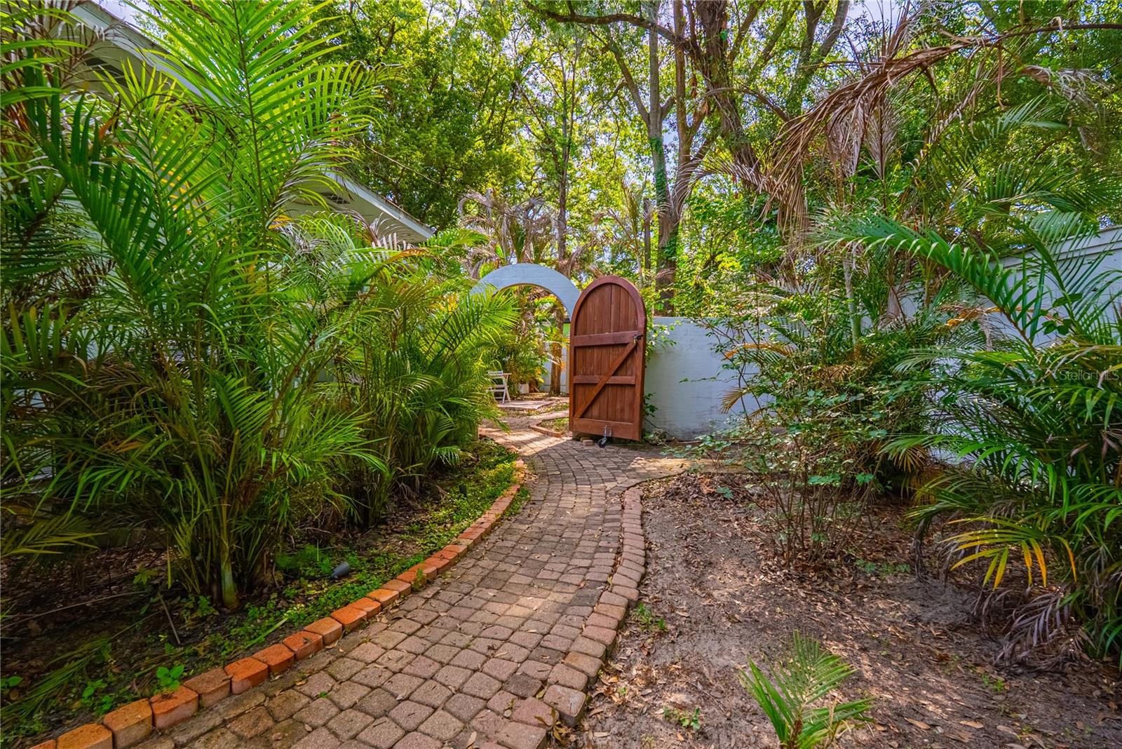 401 BULLARD PKWY, TEMPLE TERRACE, FL, 33617