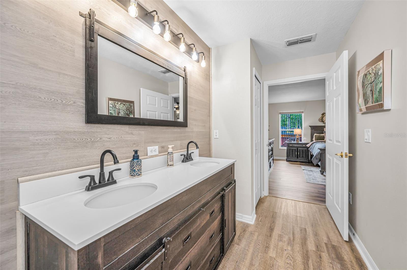 12123 FULMAR RD, WEEKI WACHEE, FL, 34614