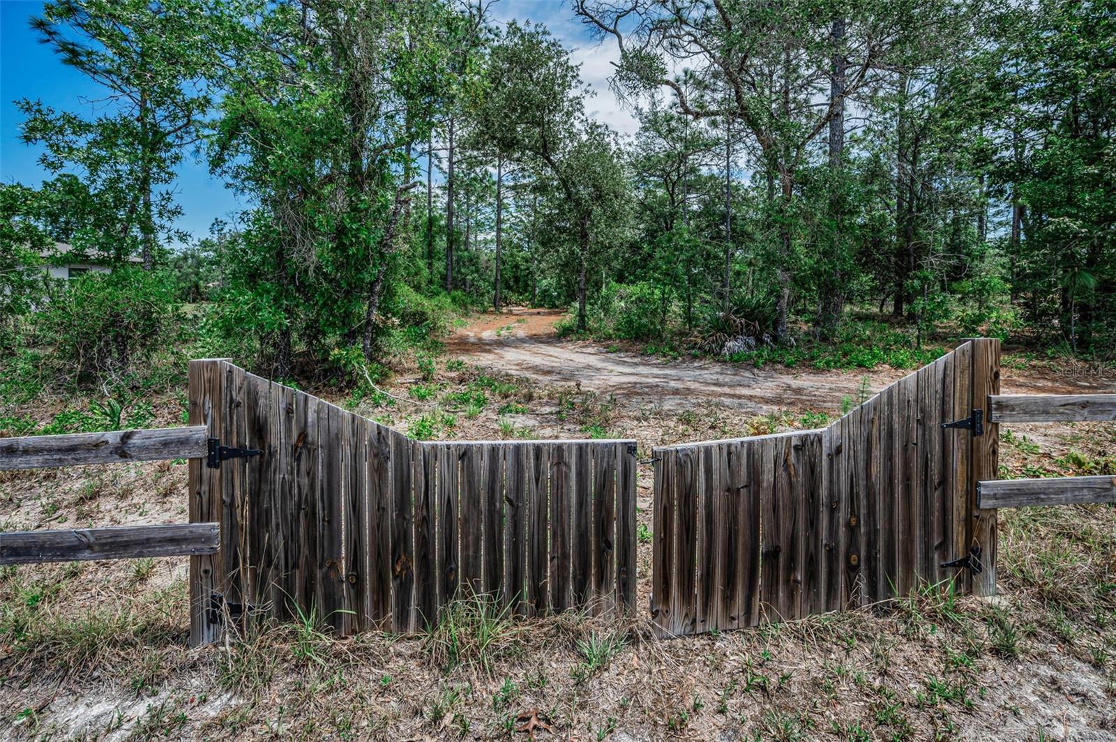 12123 FULMAR RD, WEEKI WACHEE, FL, 34614
