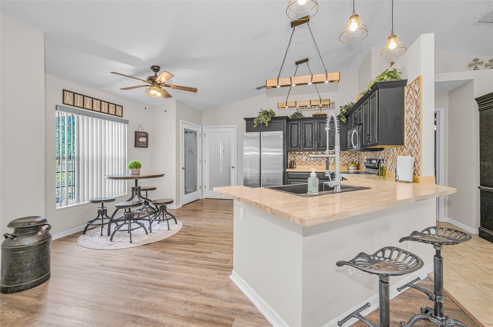 12123 FULMAR RD, WEEKI WACHEE, FL, 34614