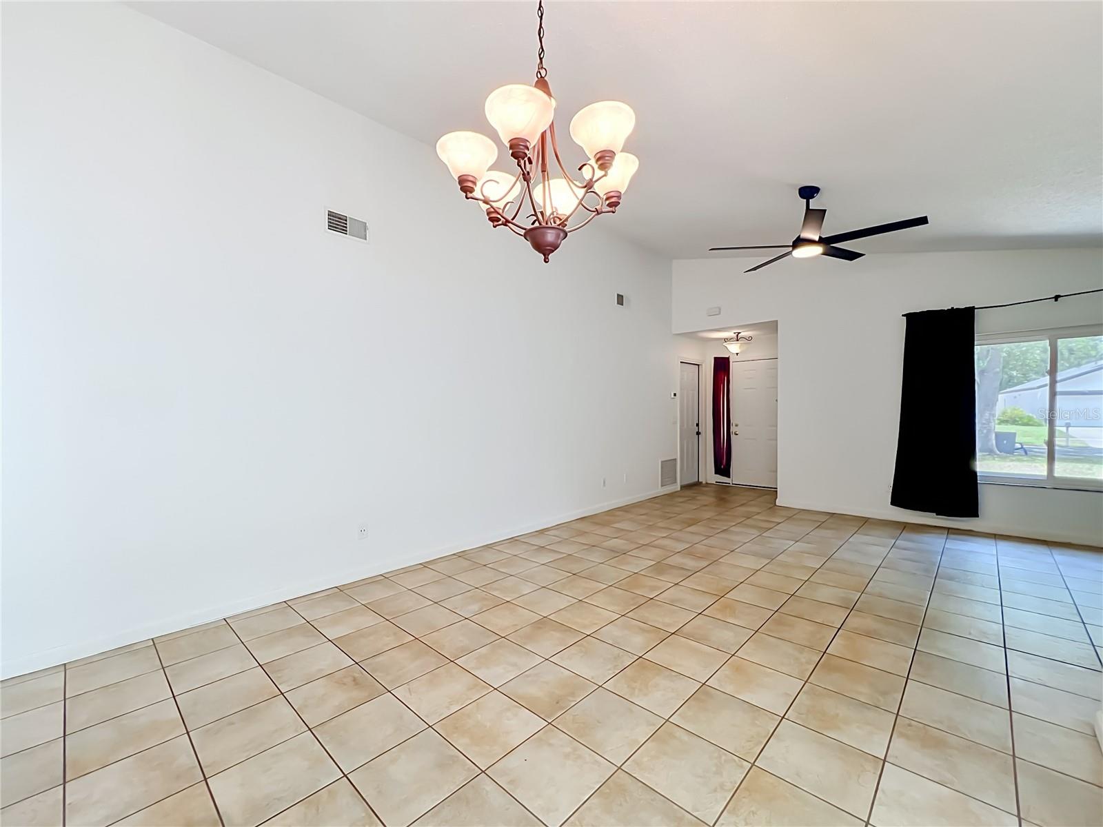 336 CANOE TRAIL LN, ORLANDO, FL, 32825